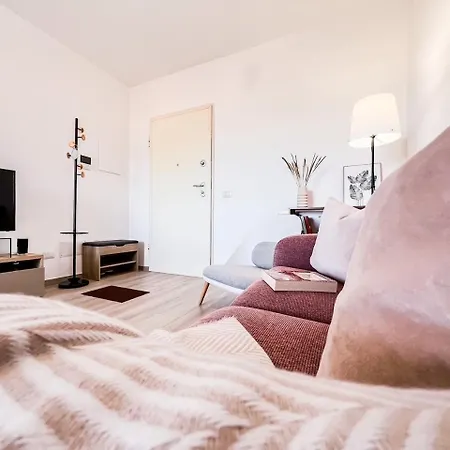 Apartament Francoforte 10 *